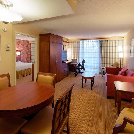 Courtyard By Marriott Canton North Canton Eksteriør billede