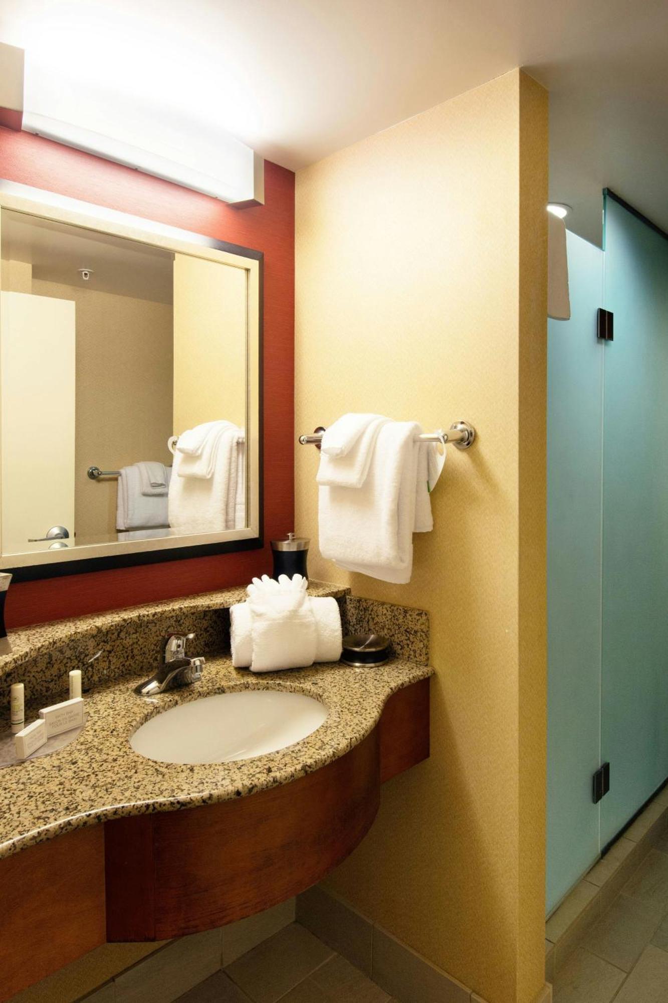 Courtyard By Marriott Canton North Canton Eksteriør billede