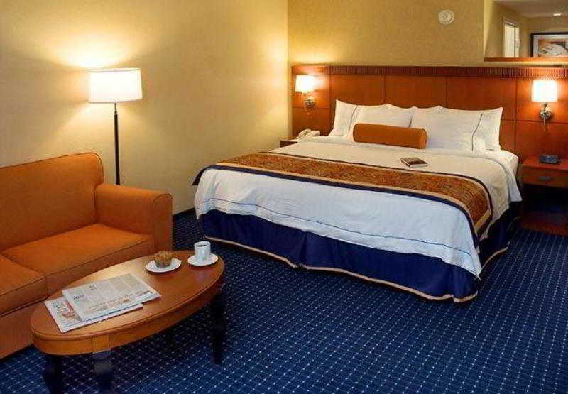 Courtyard By Marriott Canton North Canton Eksteriør billede